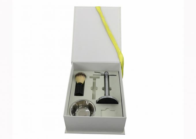 Band-Schließungs-magnetischer steifer Geschenkbox-Weißbuch-geformter Schaum-Einsatz für Rasierapparat