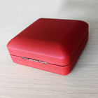 Kundenspezifische Festschrift geformter Geschenkbox-Plastik, Spitzengeschenkbox-roter hübscher Plastik des leichten Schlages fournisseur