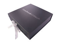 Buch-geformte faltbare Pappgeschenkbox-kundenspezifische Goldfolien-Logo-Verzierung fournisseur
