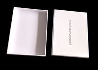 Weiße Flachgehäuse-Geschenkboxen, steife Geschenkboxen mit Deckeln für Kleiderverpackung fournisseur