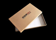 Verschiedene Farberstklassige Pappflachgehäuse-Geschenkbox-Kleidungs-Verpackenspanplatte fournisseur
