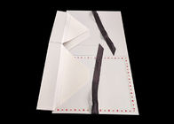 Weißes faltbares Pappkleiderverpackenkasten mit Band-Schließung fournisseur