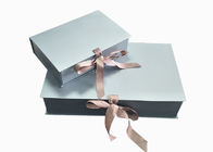 Metallische prägeartiges Logo Farbe-Papercraft Geschenkbox für das Baby-Kleidungs-Verpacken fournisseur