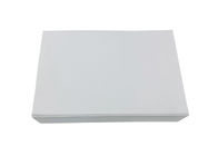 Flache faltende Geschenkbox-weiße Papierfarbe für Kleiderbikini-Strandkleidungs-Verpackung fournisseur