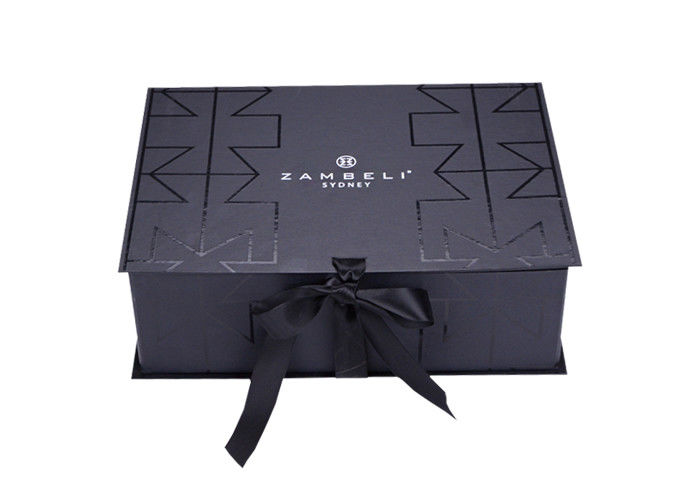 Kundengebundene Kleidung, die faltende hübsche Geschenkboxen mit dem Band dekorativ verpackt fournisseur