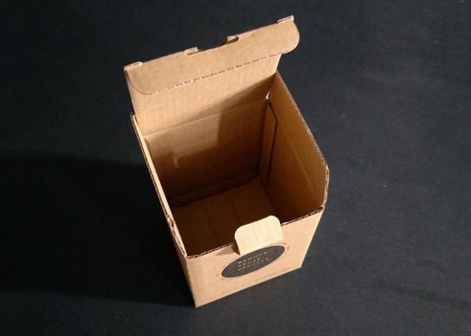 Kleine Brown-Pappbewegliche Papierkästen gerunzelt für verpackendes Verschiffen