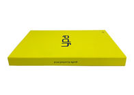 Gelbes Farbbuch geformte Geschenkbox, Spitzen-Kästen des Pappleichten schlages mit magnetischem Fang fournisseur